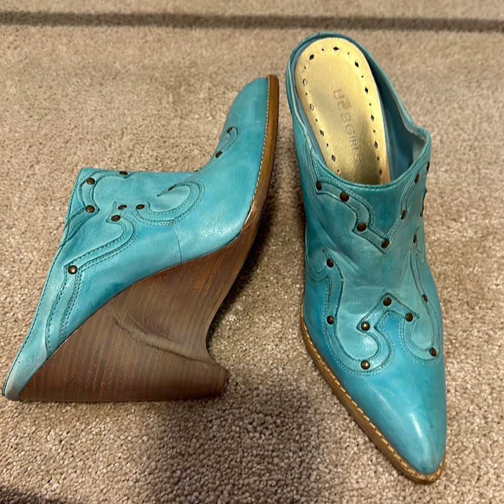 BCBGirls genuine leather mules. Perfect condition.